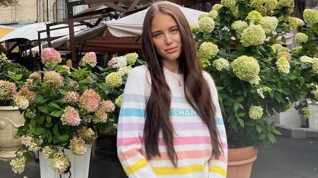 Аврора Киба пожаловалась на расстройство пищевого поведения: «Не могу нажраться»