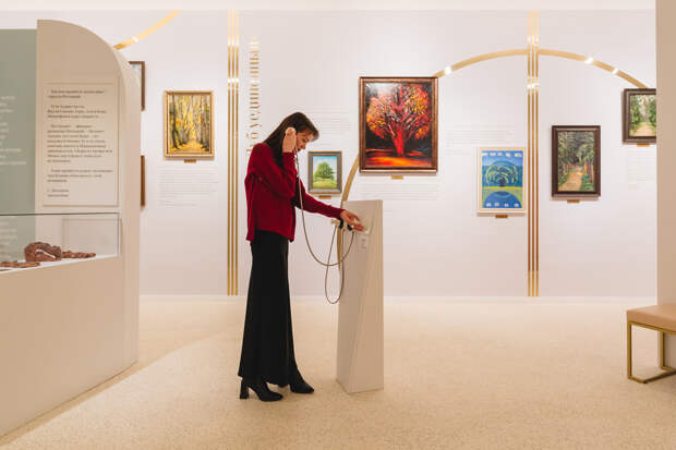 Экспозиция выставки «Эмоции природы, природа эмоций. Пушкинский литературный ландшафт»