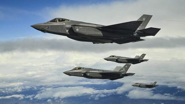 Макрон сожалеет о решении Бельгии купить у США истребители F-35