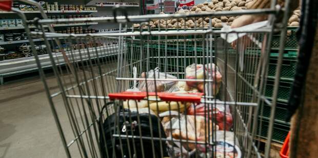 В петербургских магазинах списывают до 50% готовой еды