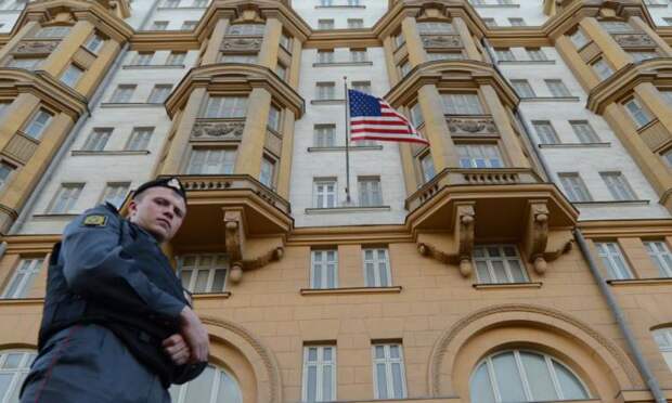 Дипломаты США будут наблюдать за "Армией России" из окон посольства  