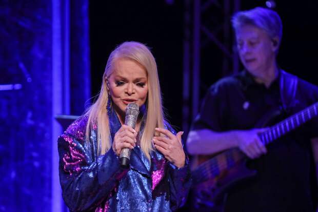 Долина дала первый сольный концерт после решения Верховного суда о квартире