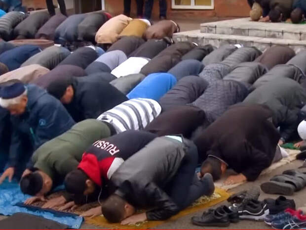 Нелегальных мигрантов с сегодняшнего дня начнут выдворять из России