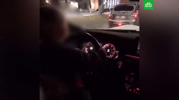 Родители из Чебоксар посадили за руль младенца: видео