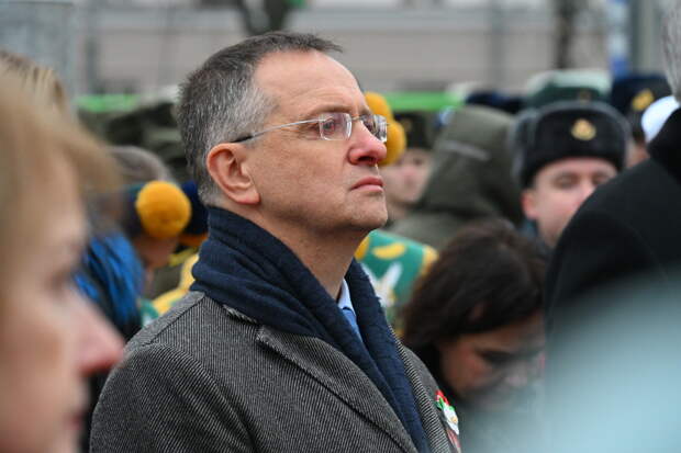 Переговоры Москвы и Киева переезжают в Европу. Российскую делегацию возглавит чиновник, который бесит украинских переговорщиков