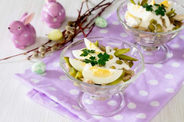 Пасхальные салаты из яиц: ТОП-5 рецептов