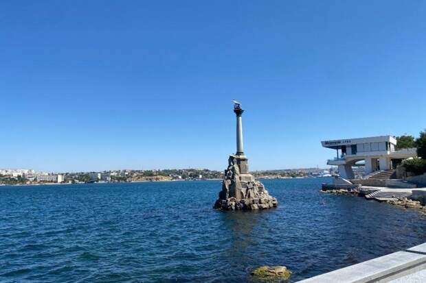 Более 30 домов в Севастополе повреждены после массированной атаки БПЛА