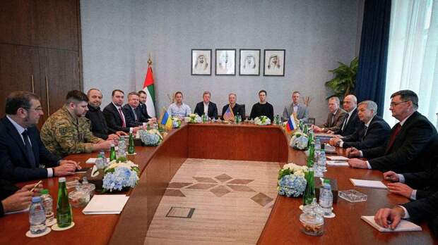 "Кота уже хорошенько ободрали". Генералы ГРУ додавят Украину на переговорах