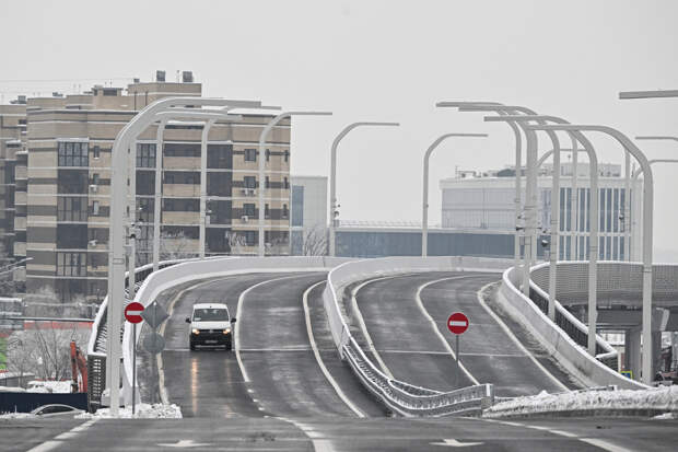 В Москве перекрыли МКАД