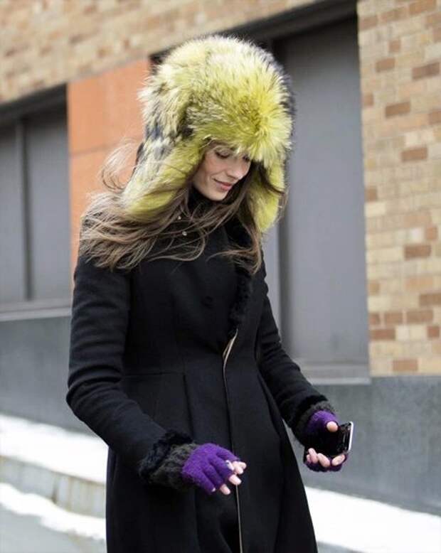Зимняя меховая шапка и пальто