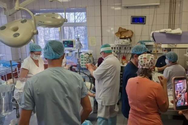 Впервые в России на свет появилась однояйцевая четверня