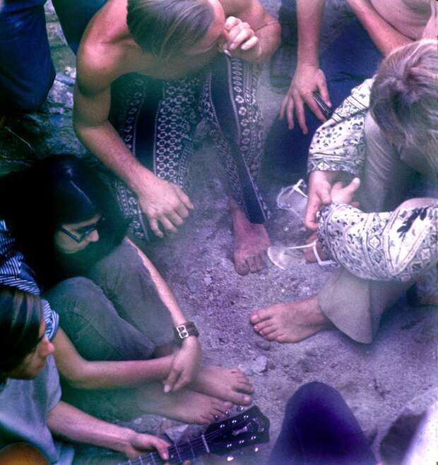 Редкие цветные фотографии коммуны американских хиппи 1970-х годов коммуна, люди, хиппи