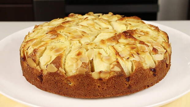 Яблочный пирог с арахисом