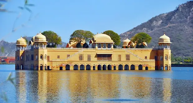Дворец Джал-Махал (Джайпур, Раджастан, Индия)