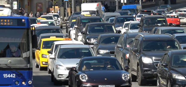 НАС: бюджет РФ будет терять 300 млрд рублей в год из-за реформы утильсбора