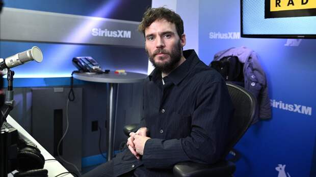 Звезда «Голодных игр» Сэм Клафлин рассказал о ненависти к своему телу. Почему не любить собственную внешность могут и мужчины?