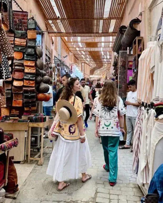 София Гугуберидзе с подругой