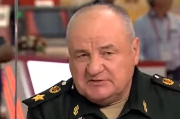 Экс-замглавы Минобороны Павла Попова лишили звания генерала армии