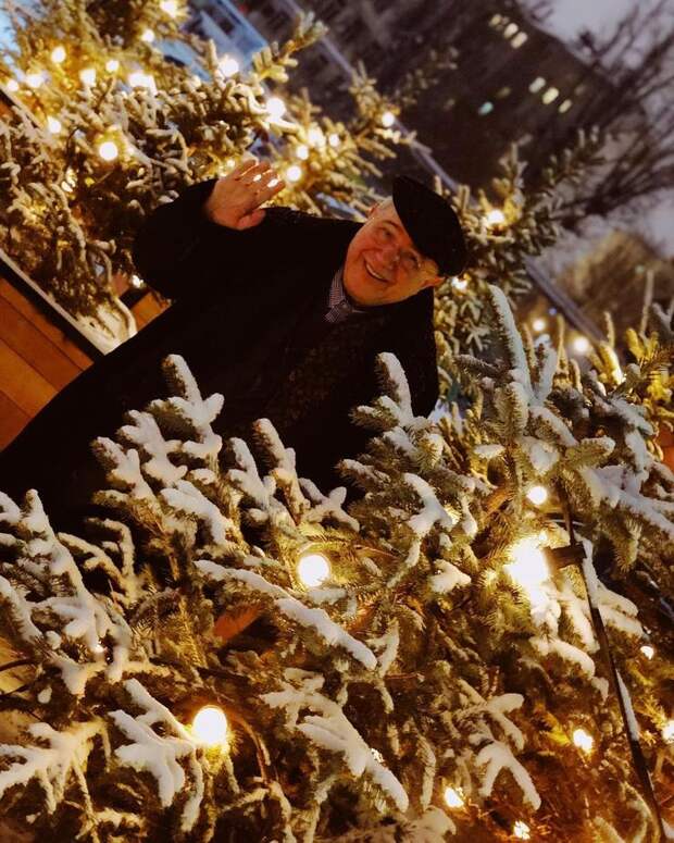 Евгений Петросян всегда на позитиве Евгений Петросян всегда на позитиве