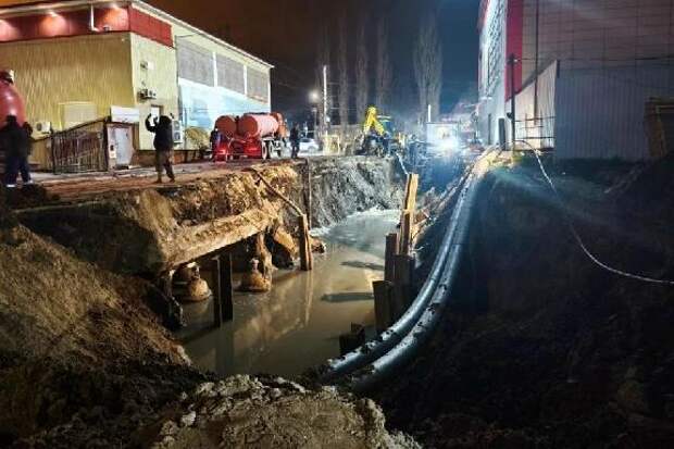 Крупная авария на коллекторе в Мичуринске оставила горожан без воды и тепла