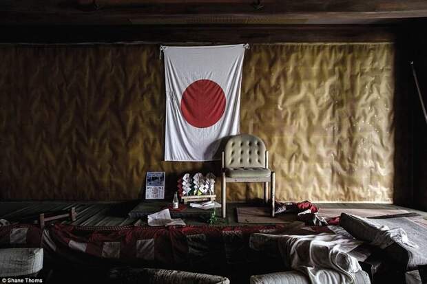 Еще одна заброшенная гостиница - отель Онсен (Никко, префектура Точиги) заброшенные здания, заброшенные места, развалины, руины, фотограф, фотокнига, япония