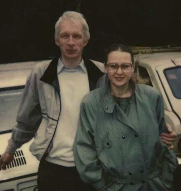 Владимир Носик с женой в молодости