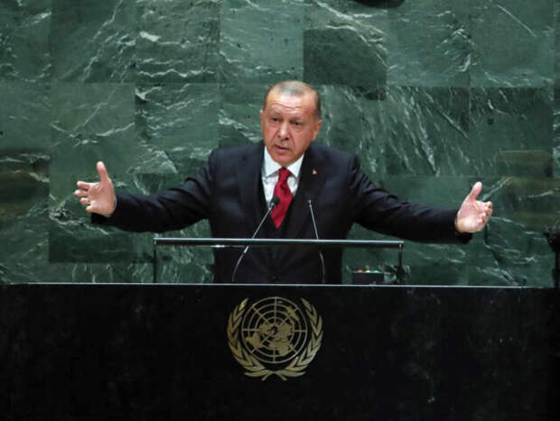 Эрдоган создает себе образ отца тюркских народов