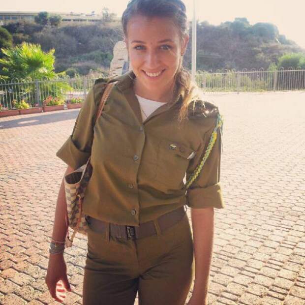 israeli_army_girls_that_are_real_beauties_in_uniform_640_15