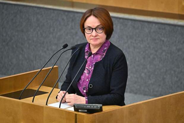 Набиуллина призналась, что время для брошек еще не пришло