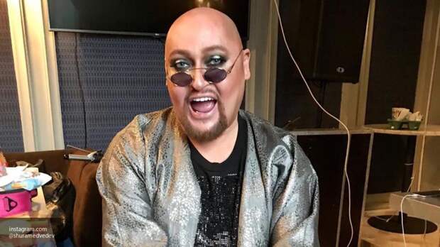 Алексей Ягудин выступил на льду под живой вокал Шуры