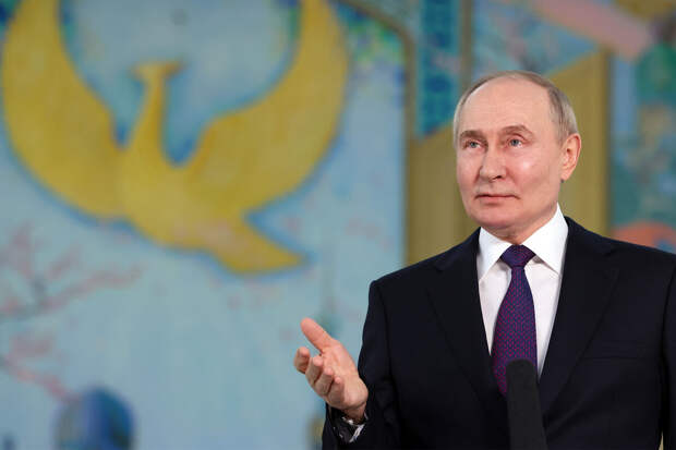 Путин назвал Всероссийский выпускной бал торжественным и трогательным событием
