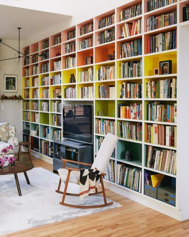 Книги в интерьере