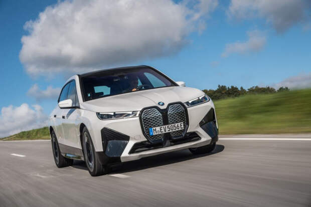 BMW iX тест драйв