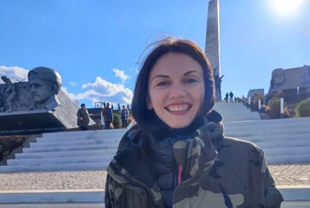 Захарова призвала Францию немедленно освободить россиянку Новикову