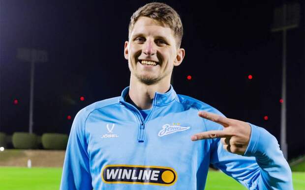 Дивеев: «Был какой-то момент, что мы с дедом пошли на рынок и купили зенитовский шарф»