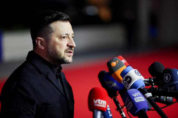 На Украине призвали Зеленского отправиться на переговоры в Москву