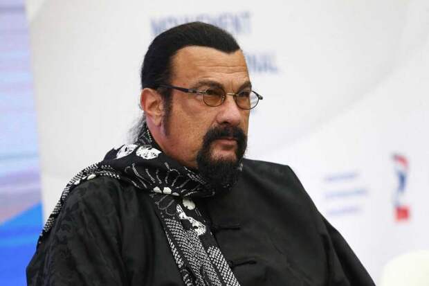 Сигал снял фильм про события в Донбассе