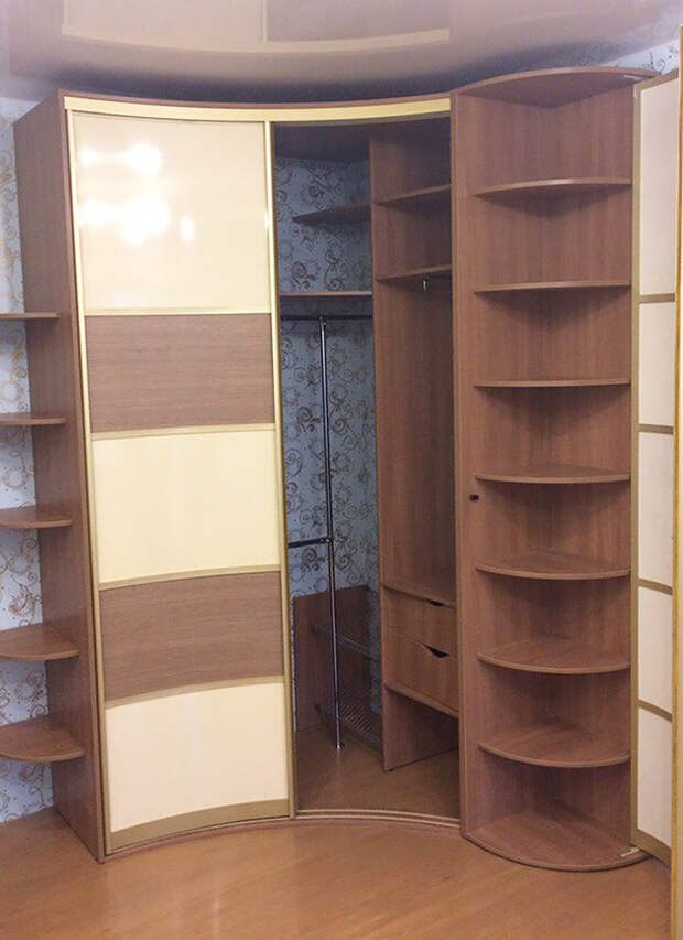 Угловой шкаф в спальню: виды, характеристики, цветовая палитра (99 фото)