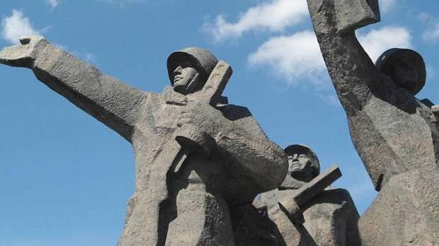 Литва, Латвия и Эстония аннулируют свой суверенитет