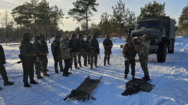 «Работал на автомате»: как медбрат из Башкирии спас 79 раненых за один день