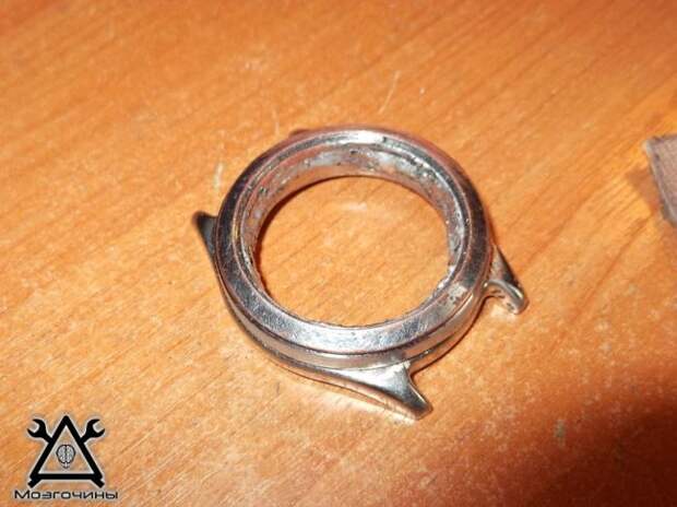 Зажигалка из наручных часов Зажигалка из наручных часов