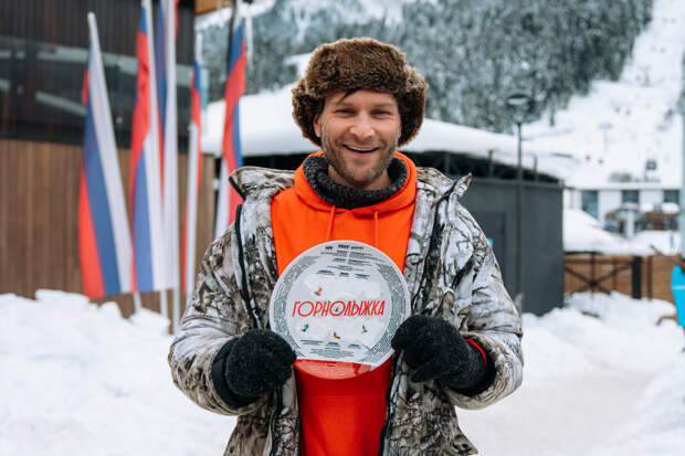 Николай Наумов влюбится в Полину Максимову в сериале «Горнолыжка»