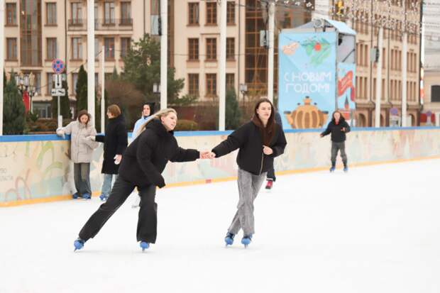 В Туле открыты 22 катка и хоккейные коробки