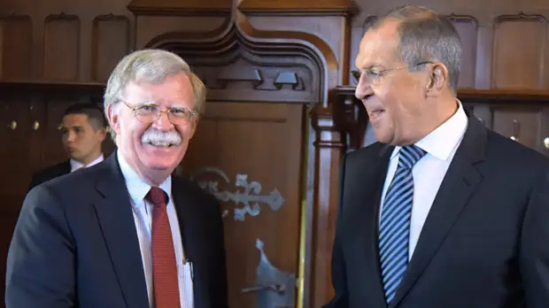 МИД России прорабатывает возможность встречи Лаврова и Болтона