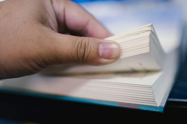 Россотрудничество передало более 100 учебников Академии образования Таджикистана