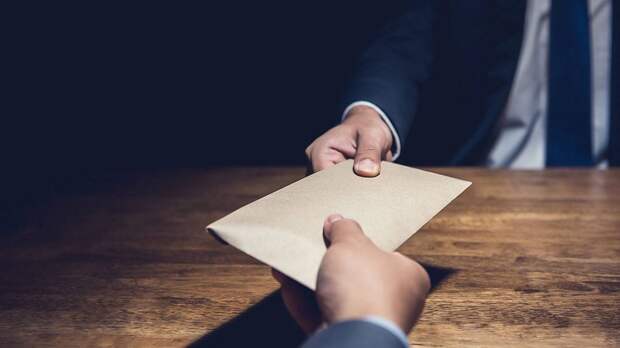 Главу Звездного городка в Подмосковье подозревают в получении крупной взятки