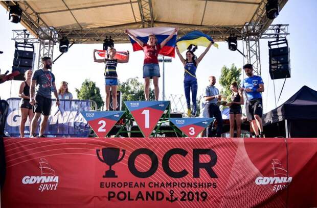 Светлана Парыгина на чемпионате Европы по бегу с препятствиями. Фото: дворец творчества детей и молодежи имени Гайдара.