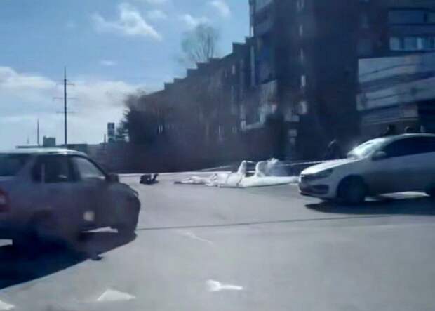 Неизвестный предмет прилетел на парашюте в Армавир