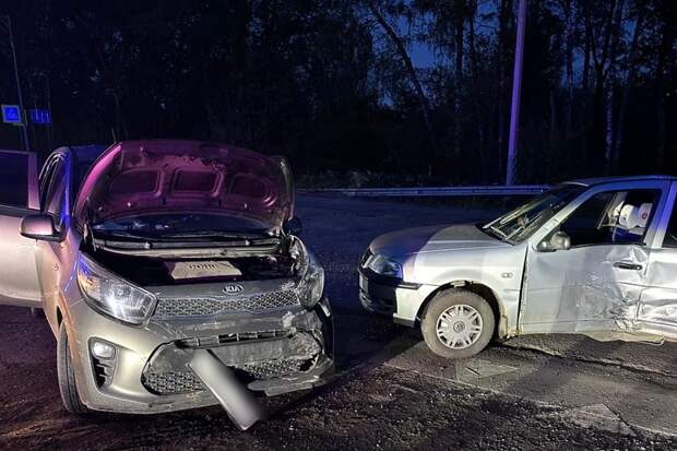 В Узловском районе столкнулись Volkswagen и Kia: пострадал один человек