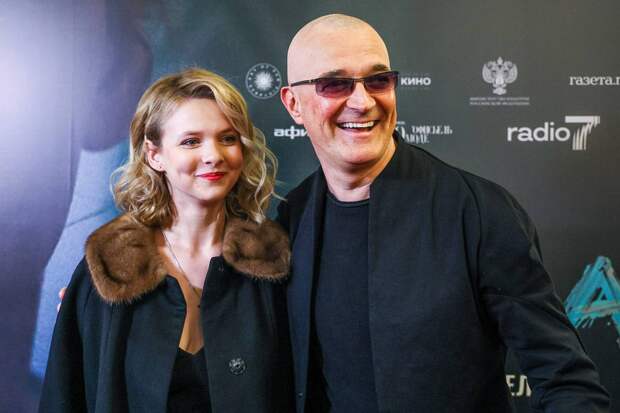 Бероев трогательно обратился к 21-летней жене после развода с Алферовой